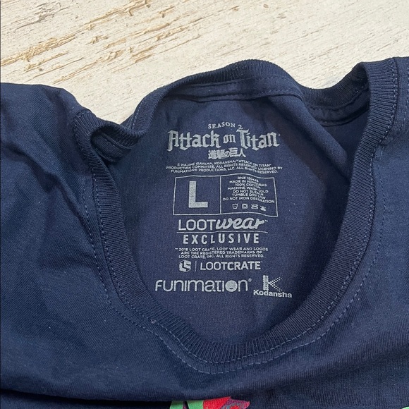 Loot Crate Attack On Titan Exclusive Tee Shirt Size Large - Picture 5 of 6